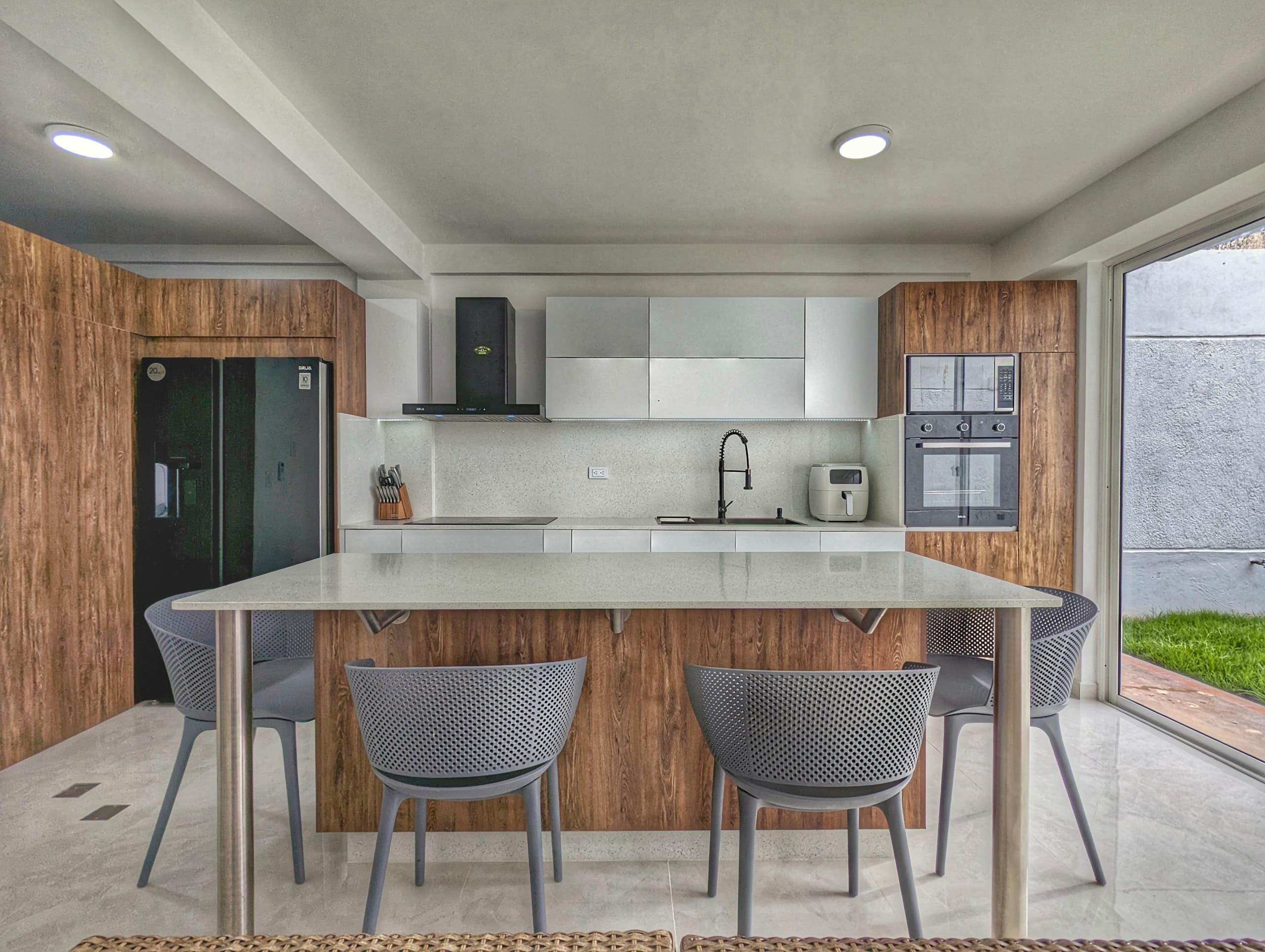 Brandnew House in El Trigal Norte - Hermosa Casa en El Trigal Norte